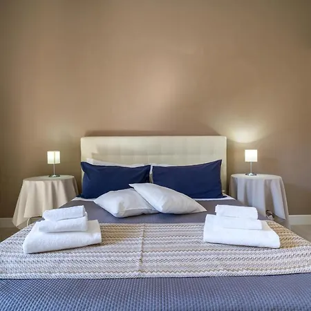 Loft Panorama Di Naxos Джардіні-Наксос