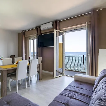 Апартаменти Loft Panorama Di Naxos *