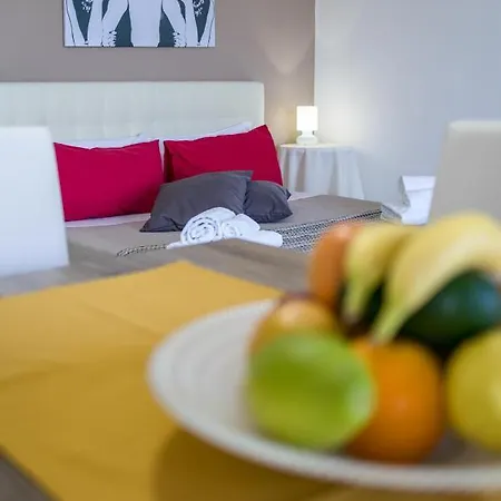 Апартаменти Loft Panorama Di Naxos Джардіні-Наксос