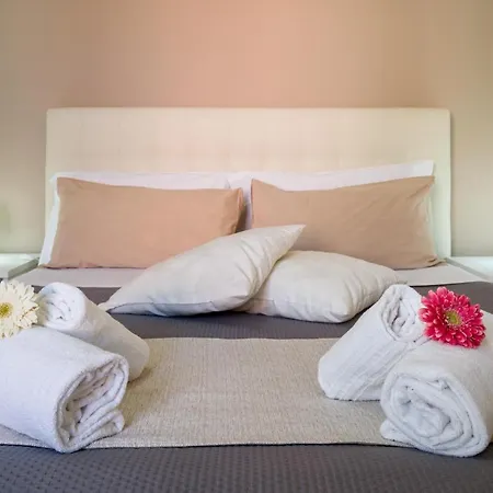 Апартаменти Loft Panorama Di Naxos Джардіні-Наксос