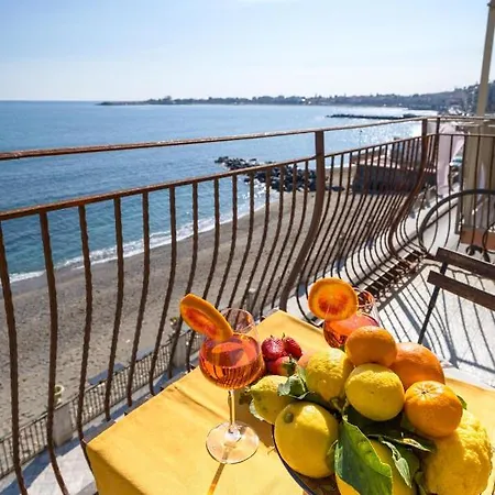 Appartamento Loft Panorama Di Naxos Giardini Naxos
