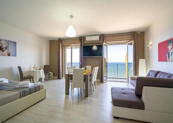 Loft Panorama Di Naxos Giardini-Naxos