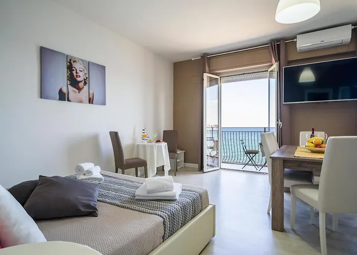 Loft Panorama Di Naxos * גיארדיני נאקסוס